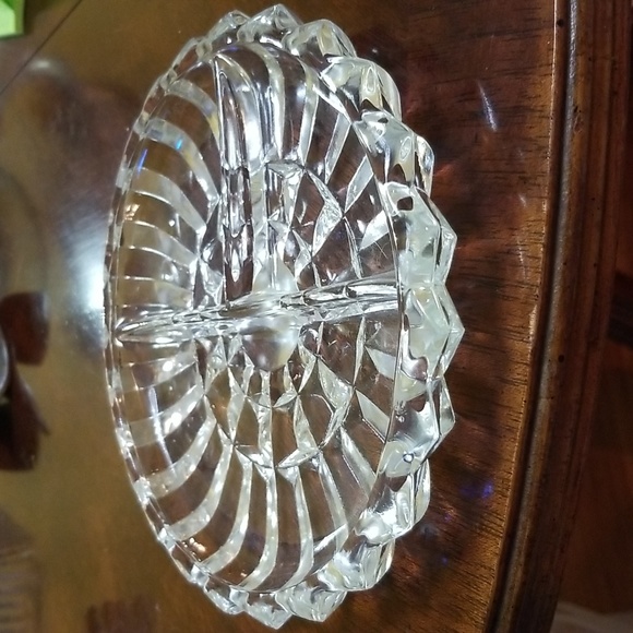 VINTAGE INDIANA GLASS 3 PART DIVIDED DISH - Picture 3 of 4